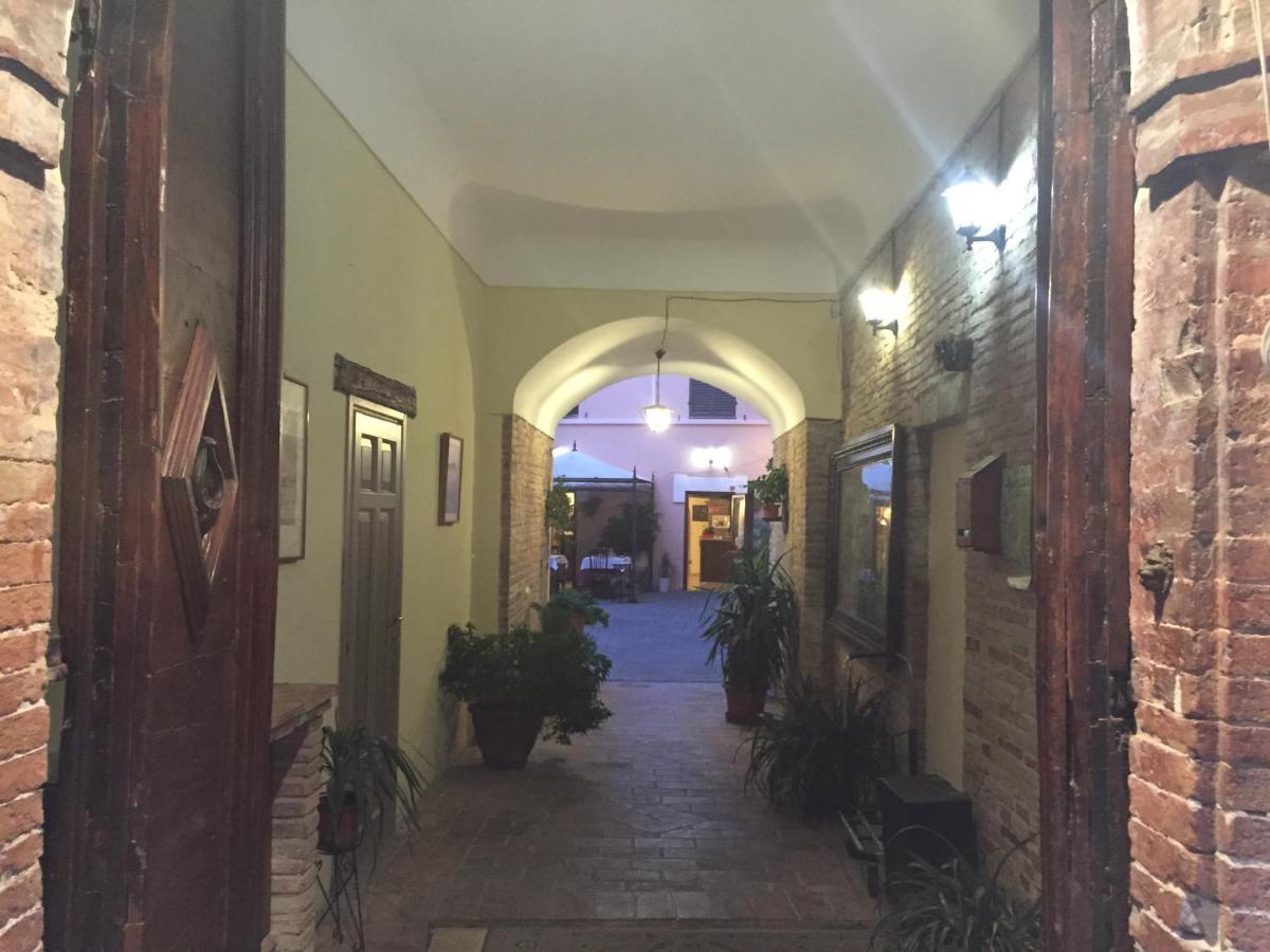 Hotel Fioriti Matelica Exterior foto