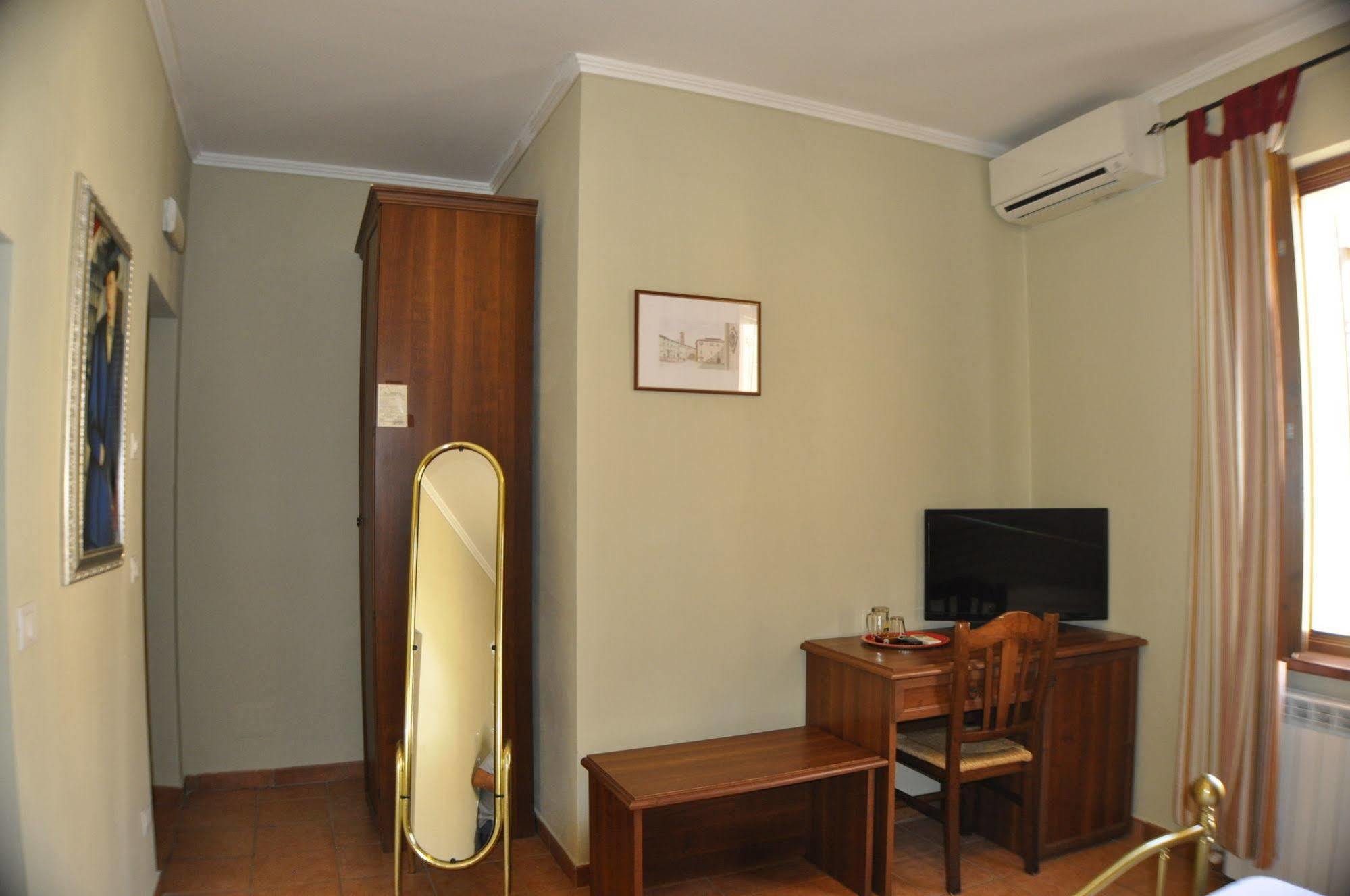Hotel Fioriti Matelica Exterior foto